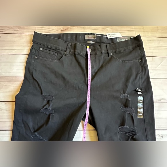 Torrid Bombshells Curvy jeans Distressed Skinny woman’s plus 24 R High Rise - Picture 8 of 11